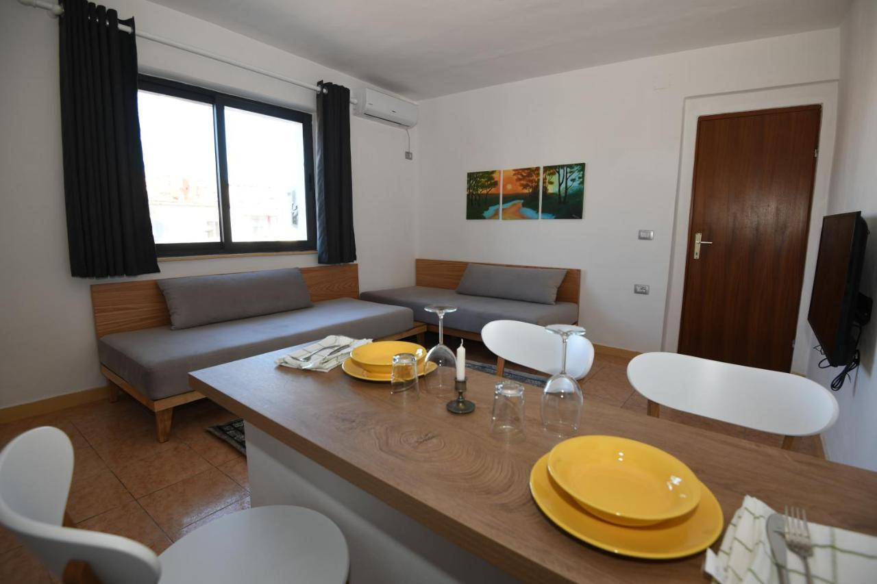 Rondine Studio Apartment Тирана Екстер'єр фото